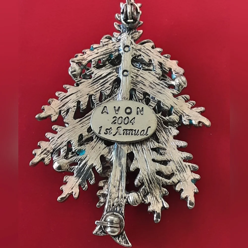 AVON 2004 1st Annual Enamel Rhinestone Christmas Tree Brooch Vtg NIB